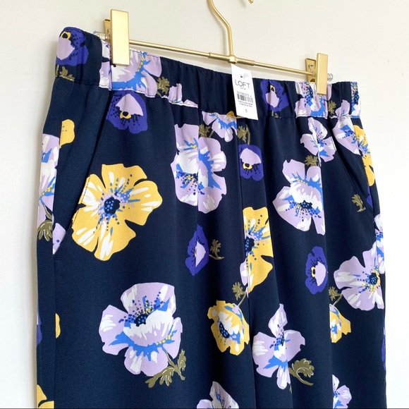 NWT LOFT Size S High Waisted Wide Leg Pants Navy Floral - Picture 6 of 6